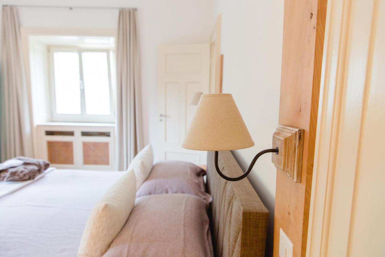 Hotel Villa Emden Brissago Bagian luar foto