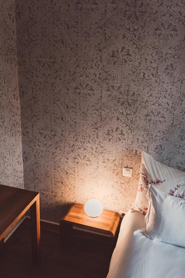 Hotel Villa Emden Brissago Bagian luar foto